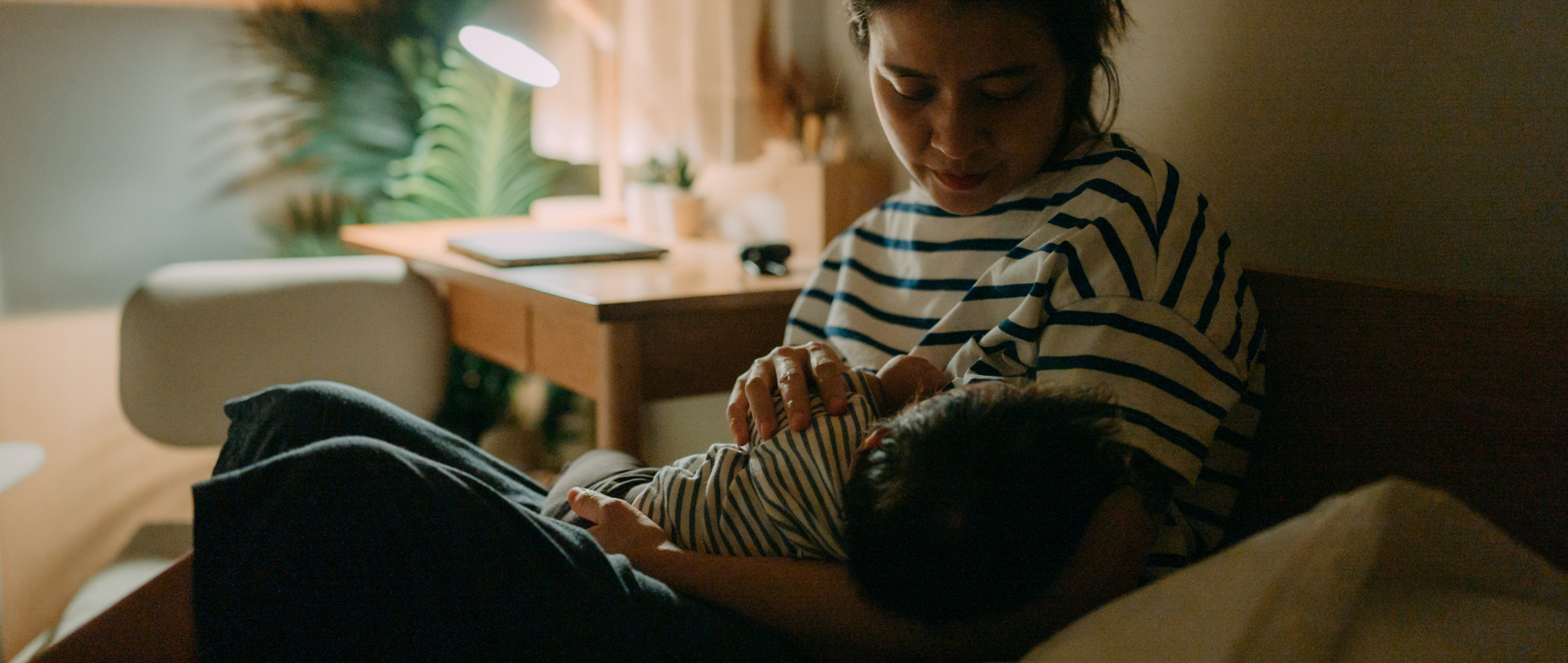 Feed Without the Fuss: Breastfeeding Tips