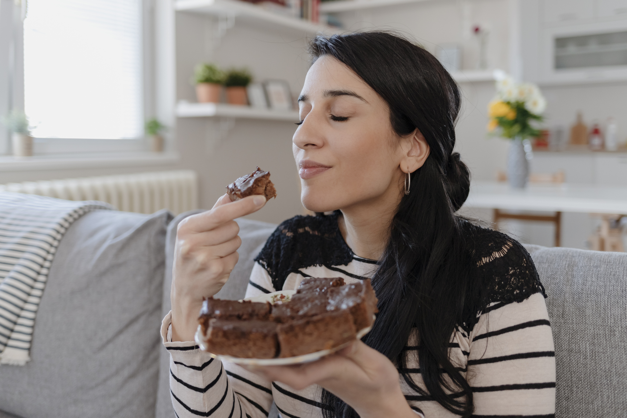 PCOS and Food Cravings: Causes and Tips to Curb Them